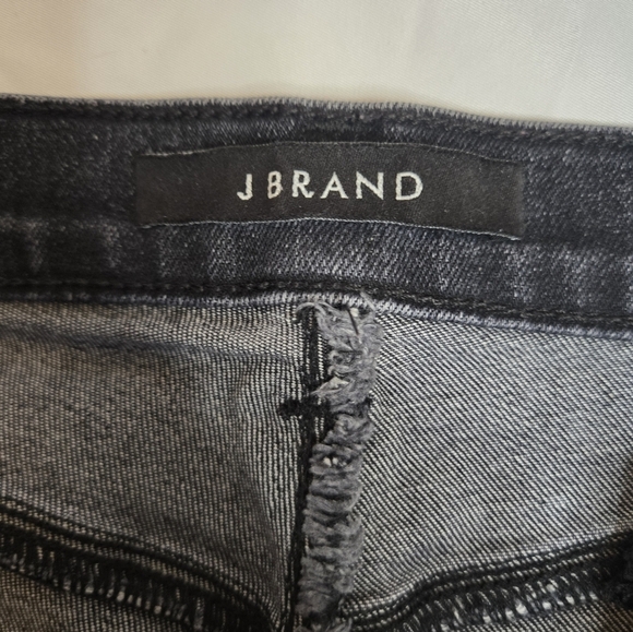 🖤 J Brand Mia Vagabond Distressed Denim Shorts | Black | Size 29 - Picture 3 of 9